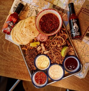 Собери своё тако в баре The Chops!