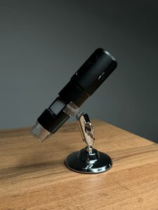 Пилинг и обследование кожи головы под трихоскопом