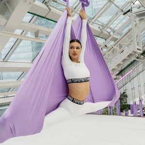 Aerial Stretching (растяжка в гамаках)