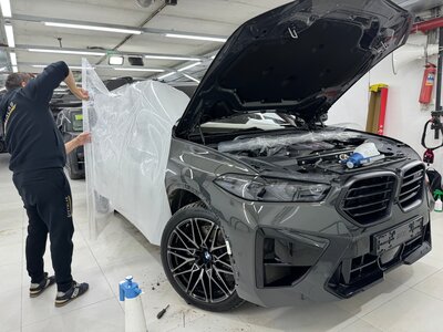 Оклейка антигравийной плёнкой