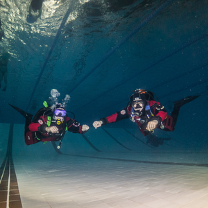 Курс погружений в сухом костюме (Dry Suit Diver)