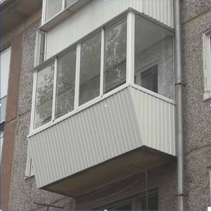 Остекление балкона с выносом
