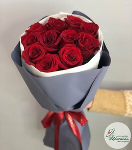 Букет из 11 красных роз