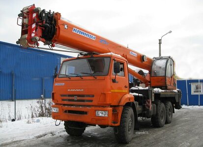 Автокран 25т