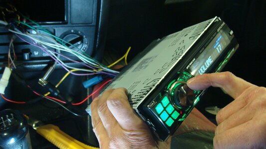 Установка автомагнитолы