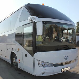 HIGER 51 мест