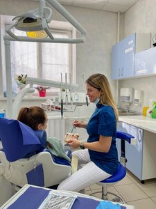 Лечение кариеса с полным исследованием и планом.