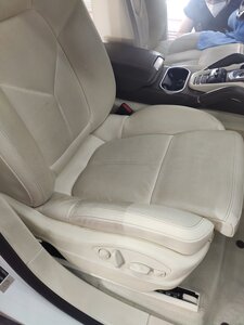 Химчистка сидений автомобиля 