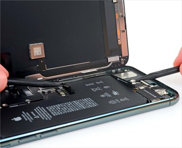 Замена дисплея (оригинал) "iPhone 11 Pro"