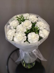Букет из белых диантусов