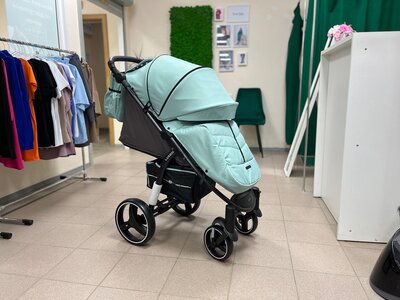 Всесезонная коляска Luxmom G30 