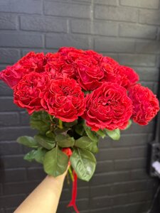 Букет пионовидных роз 