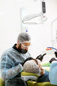 Имплантация зубов
