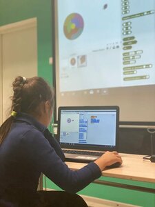 Программирование Scratch (4 занятия по 1,5 ч. в месяц)
