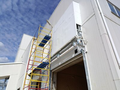 Секционные ворота Алютех с электроприводом Nice SO 2000