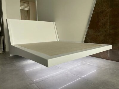 Кровати, стеновые панели, подиумы
