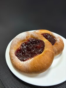 Ватрушка с повидлом