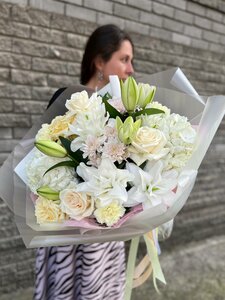 Букет, покоряющий сердца! Лилия с легким, нежным аромато