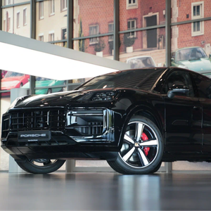 Porsche Cayenne S черный