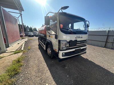 Автоцистерна для перевозки нефтепродуктов на базе jac n1
