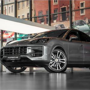 Porsche Cayenne Coupé серый