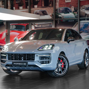 Porsche Cayenne S Coupé голубой