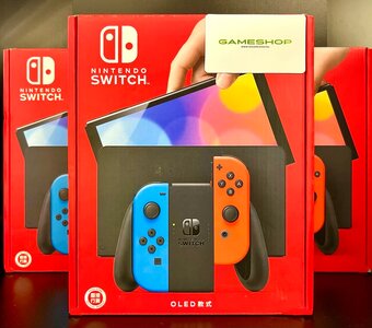 Nintendo Switch OLED Красная / Синяя