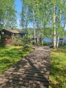 Домик у реки