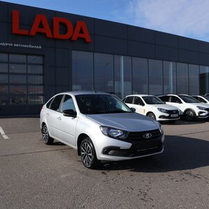 Lada granta лифтбек #club