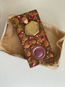 Шоколадки и шоколадные наборы