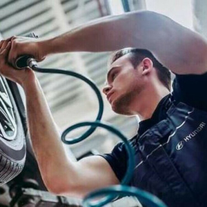Сезонный шиномонтаж в "Hyundai БорисХоф"