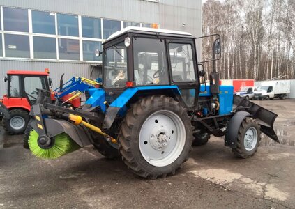 Машина уборочная БЕЛАРУС 82МК-01