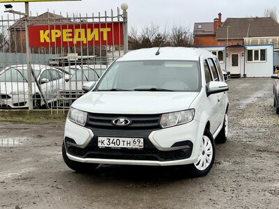 Автомобиль LADA Largus 2021 года 