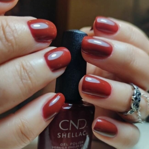 Маникюр и покрытие гелем-лаком Shellac