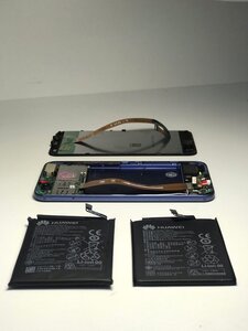 Замена аккумулятора смартфона