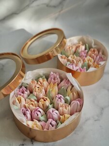 Зефирные тюльпаны из фруктово-ягодного зефира