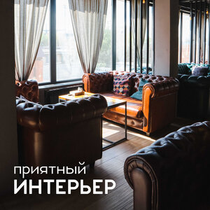 Удобное расположение. Парковка.