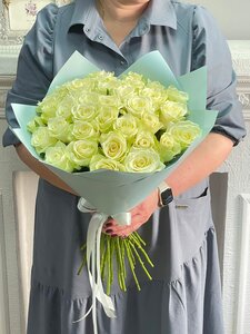 Букет из 25 белых роз