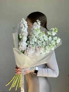 Монобукет из 11 ароматной маттиолы