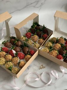 Клубника в шоколаде, наборы от 250 г