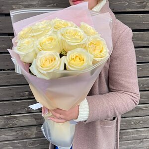 Букет из пионовидной розы сорт "Канделайт"