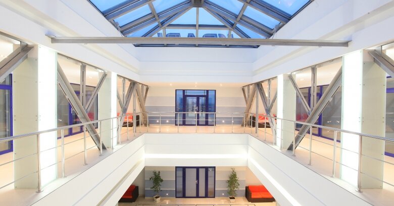 Кварц (Санкт-Петербург, Пискарёвский просп., 63), бизнес-центр в Санкт‑Петербурге