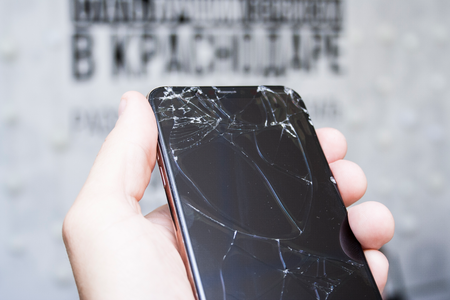 Замена стекла iPhone в Краснодаре!