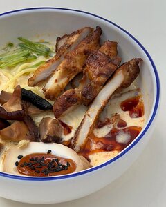 Кокосовый рамэн с курицей