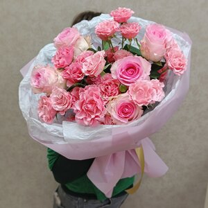 Нежный букет из роз