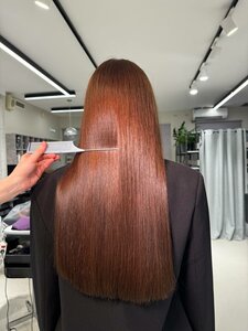Кератиновое выпрямление волос. На первый визит скидка 20