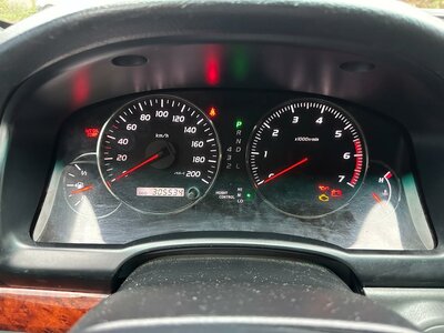 Ремонт панели приборов "Toyota"