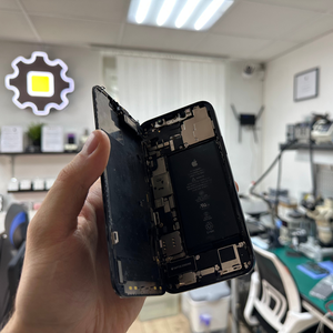 Замена стекла дисплея iPhone и Android