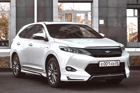 Toyota Harrier 2014