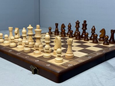 Шахматы магнитные и шашки подарочные